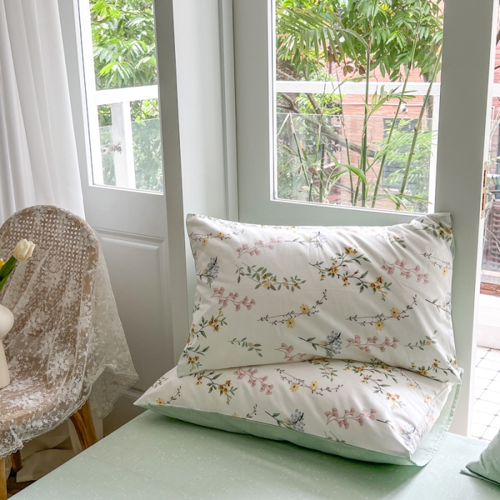 91家纺网 家纺一手货源 找家纺 优彩 2022新款全棉13372法式田园风情浪漫碎花单枕套 云栽