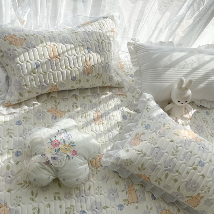 91家纺网 家纺一手货源 找家纺 （总）慕尚家纺 2022新款凉感丝床裙款乳胶凉席