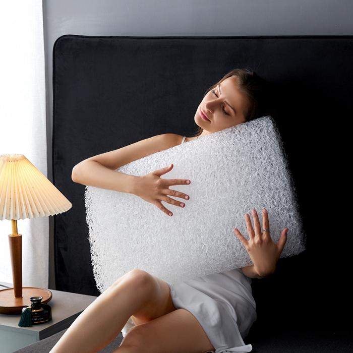 91家纺网 家纺一手货源 找家纺  4d空气纤维枕【面包枕】