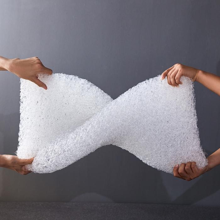 91家纺网 家纺一手货源 找家纺  4d空气纤维枕【面包枕】