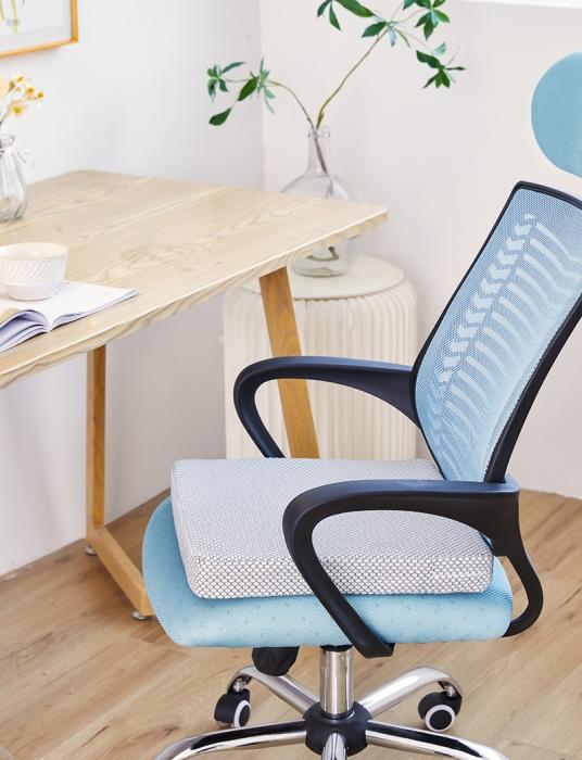 91家纺网 家纺一手货源 找家纺 4d空气纤维坐垫办公室椅子垫久坐神器屁垫夏季透气餐桌椅子垫