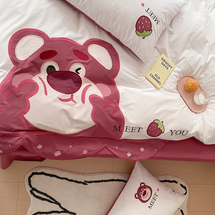 91家纺网 家纺一手货源 找家纺 朗莎 2022新款全棉水洗棉迪士尼系列四件套 草莓熊