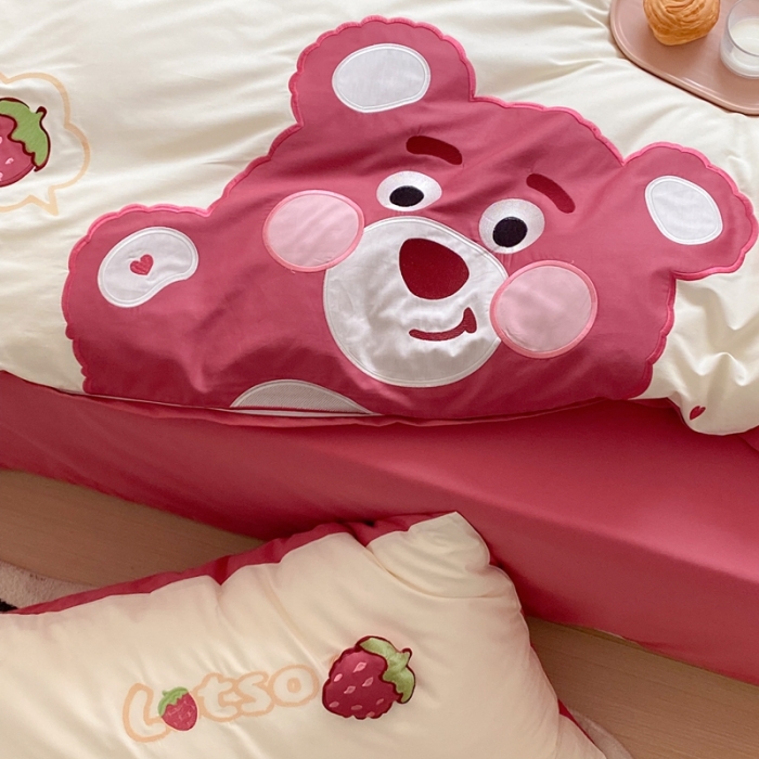 91家纺网 家纺一手货源 找家纺 朗莎 2022新款全棉水洗棉迪士尼系列四件套 爱心草莓熊