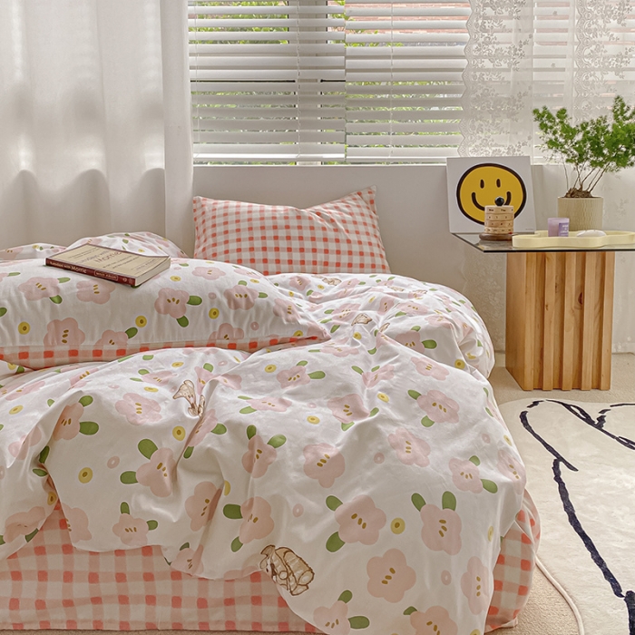 91家纺网 家纺一手货源 找家纺 雅居纺 2022新款全棉13070印花小清新四件套 粉色小熊花