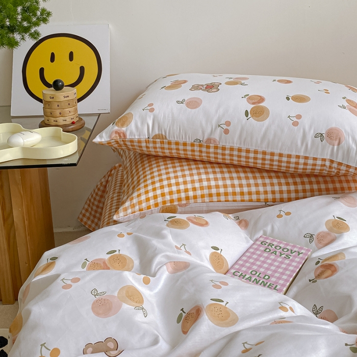 91家纺网 家纺一手货源 找家纺 雅居纺 2022新款全棉13070印花小清新四件套 樱桃熊