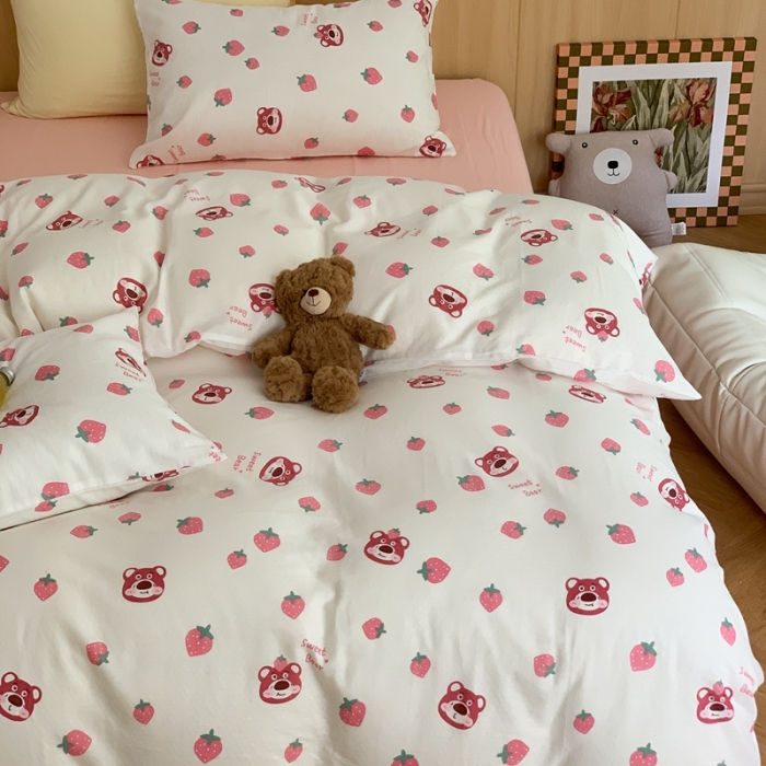 91家纺网 家纺一手货源 找家纺 金丝鸟 2022新款全棉双层纱四件套 草莓憨憨