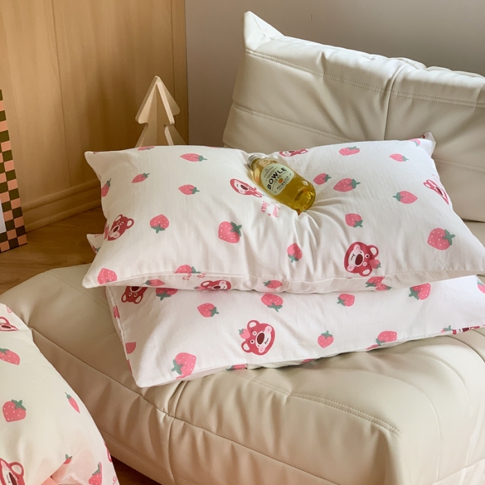91家纺网 家纺一手货源 找家纺 金丝鸟 2022新款全棉双层纱四件套 草莓憨憨