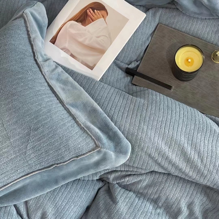 91家纺网 家纺一手货源 找家纺 左视觉 轻奢绒套件样片