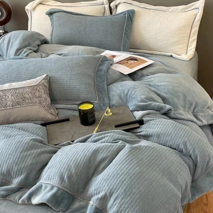 91家纺网 家纺一手货源 找家纺 左视觉 轻奢绒套件样片