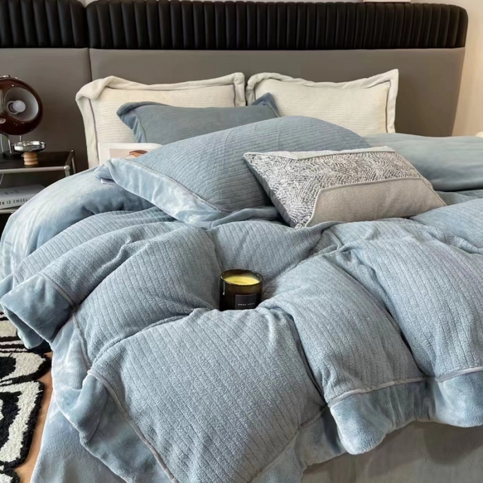 91家纺网 家纺一手货源 找家纺 左视觉 轻奢绒套件样片