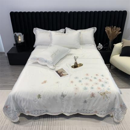 91家纺网 家纺一手货源 找家纺 红嘴企鹅 2025新款夏季水洗真丝大豆纤维被四件套 花海白色