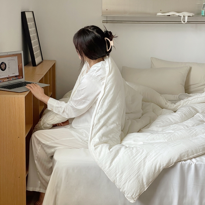 91家纺网 家纺一手货源 找家纺 窝米 2022新款全棉提花冬被