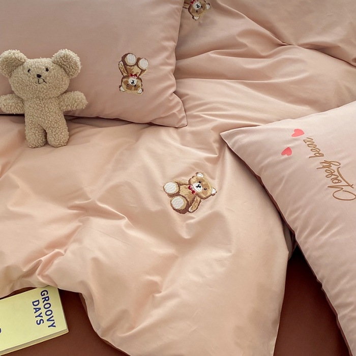 91家纺网 家纺一手货源 找家纺 沐棉 2022新款13376全棉刺绣四件套 可爱熊-咖