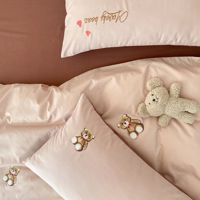 91家纺网 家纺一手货源 找家纺 沐棉 2022新款13376全棉刺绣四件套 可爱熊-咖