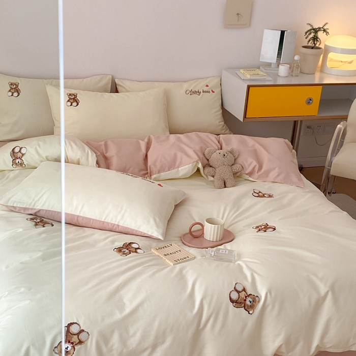 91家纺网 家纺一手货源 找家纺 沐棉 2022新款13376全棉刺绣四件套 可爱熊-米