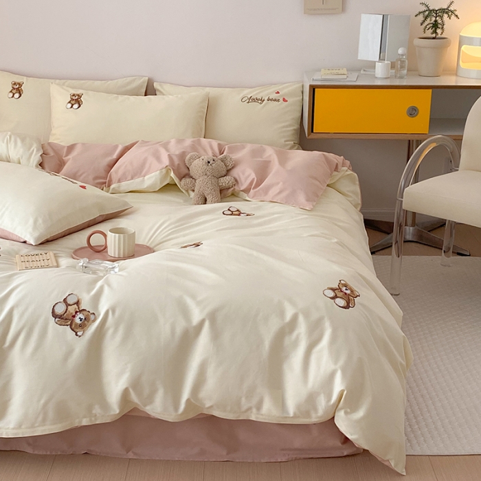 91家纺网 家纺一手货源 找家纺 沐棉 2022新款13376全棉刺绣四件套 可爱熊-米