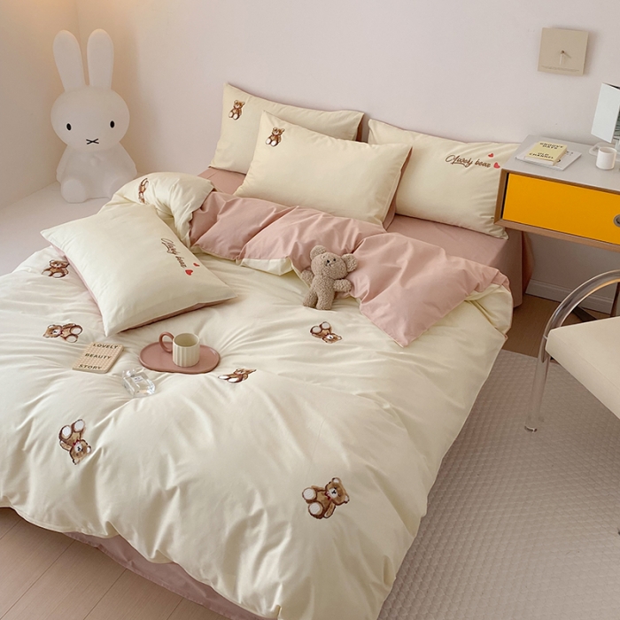 91家纺网 家纺一手货源 找家纺 沐棉 2022新款13376全棉刺绣四件套 可爱熊-米