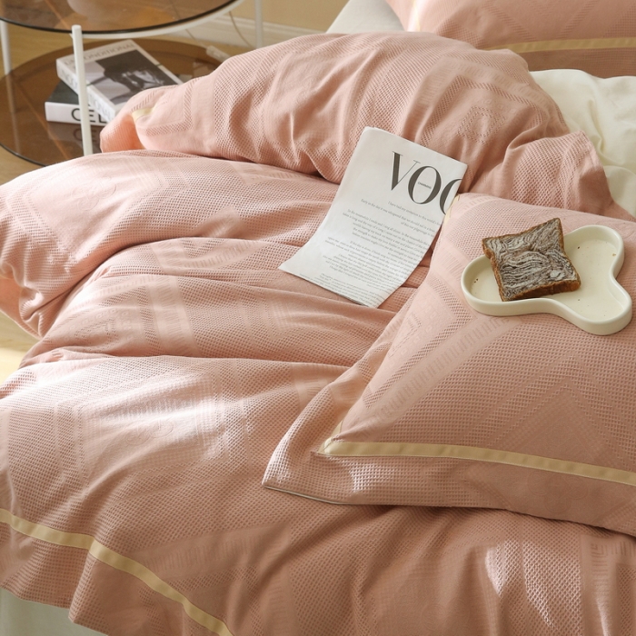 91家纺网 家纺一手货源 找家纺 艾莱家纺2022新款华夫格全棉水洗棉四件套卡诺凡-奶咖配米色