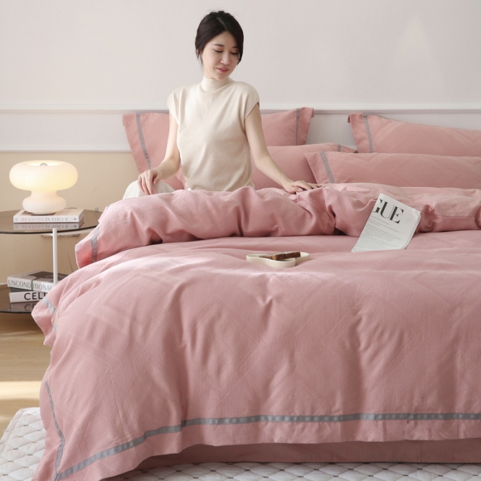 91家纺网 家纺一手货源 找家纺 艾莱2022新款华夫格全棉水洗棉四件套-卡诺凡卡诺凡-粉豆沙