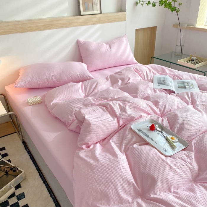 91家纺网 家纺一手货源 找家纺 慕澄家纺 2022新款华夫格简约款泡泡四件套 樱花粉