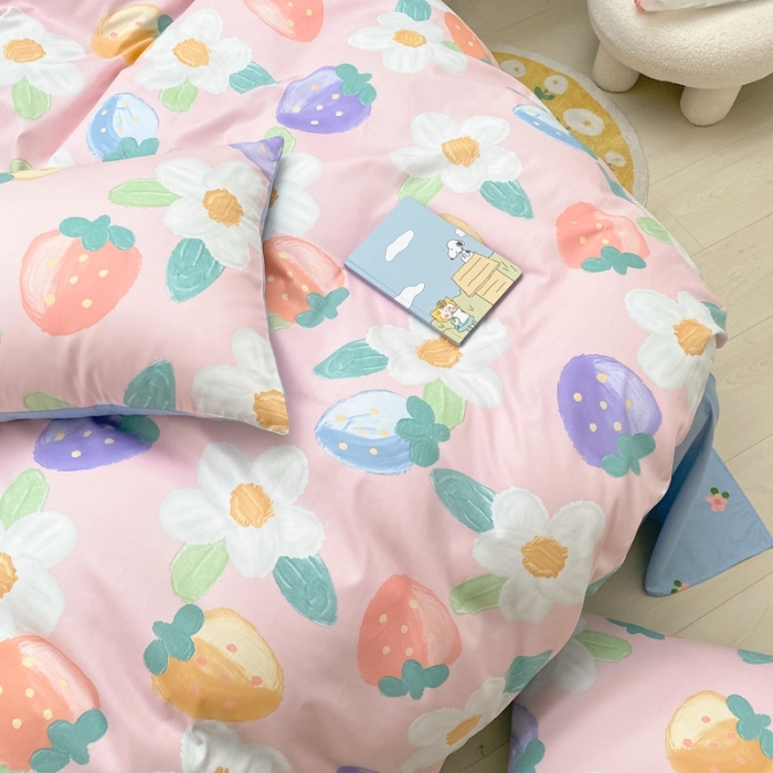 91家纺网 家纺一手货源 找家纺 金丝鸟家纺 2022新款全棉四件套 奶油草莓-粉