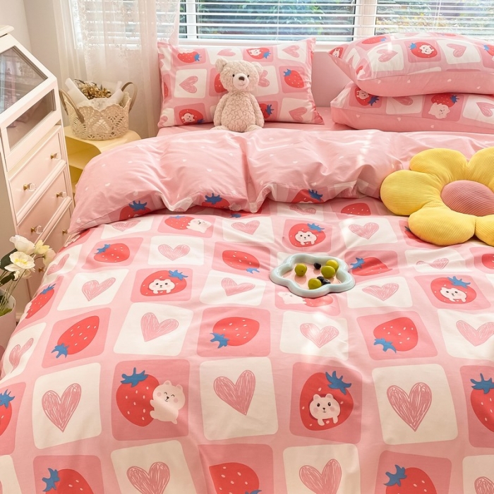 91家纺网 家纺一手货源 找家纺 金丝鸟家纺 2022新款全棉四件套 草莓牛奶