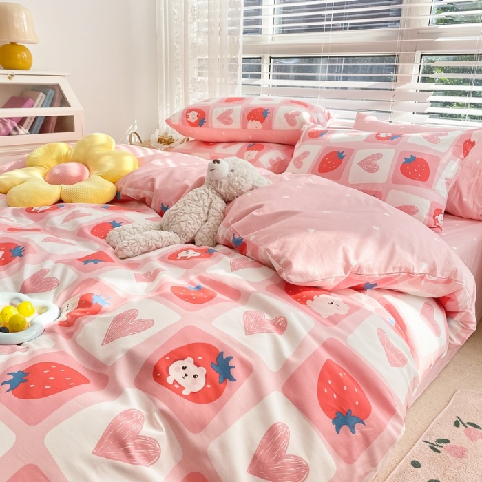 91家纺网 家纺一手货源 找家纺 金丝鸟家纺 2022新款全棉四件套 草莓牛奶