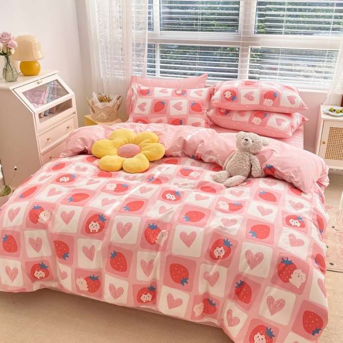 91家纺网 家纺一手货源 找家纺 金丝鸟家纺 2022新款全棉四件套 草莓牛奶