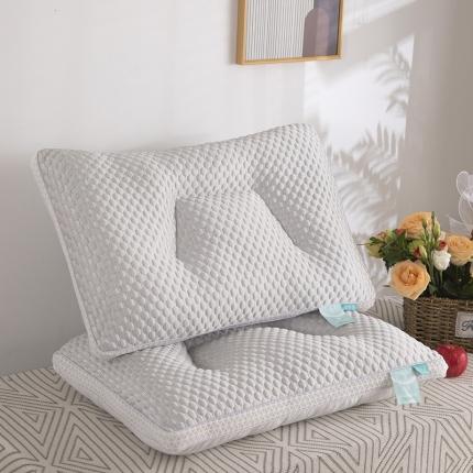 91家纺网 家纺一手货源 找家纺 九州 2022新款冰丝凉感按摩枕 灰色