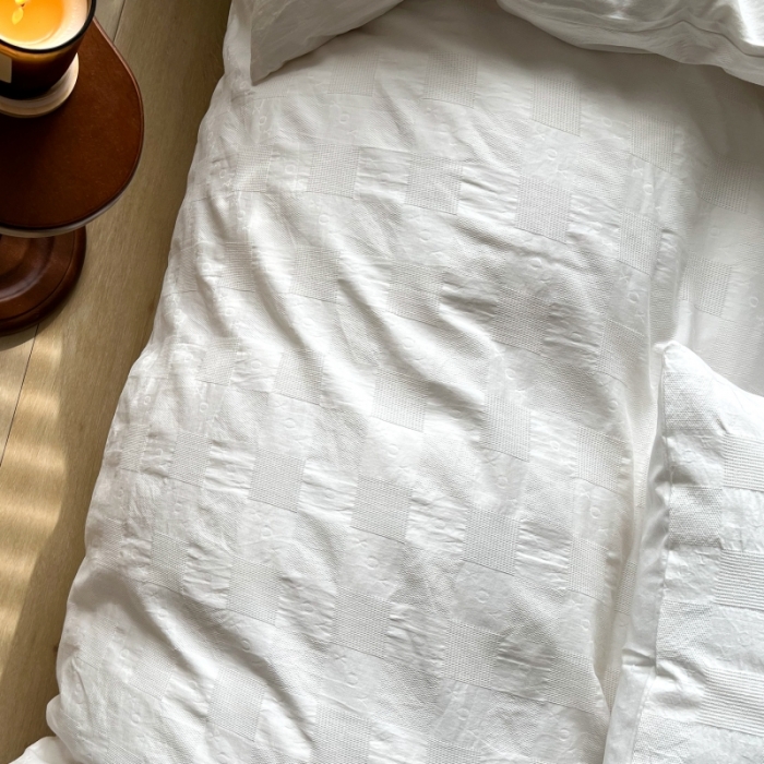 91家纺网 家纺一手货源 找家纺 （总）安莱生活 2022新款棋盘格不染原棉四件套-手机实拍