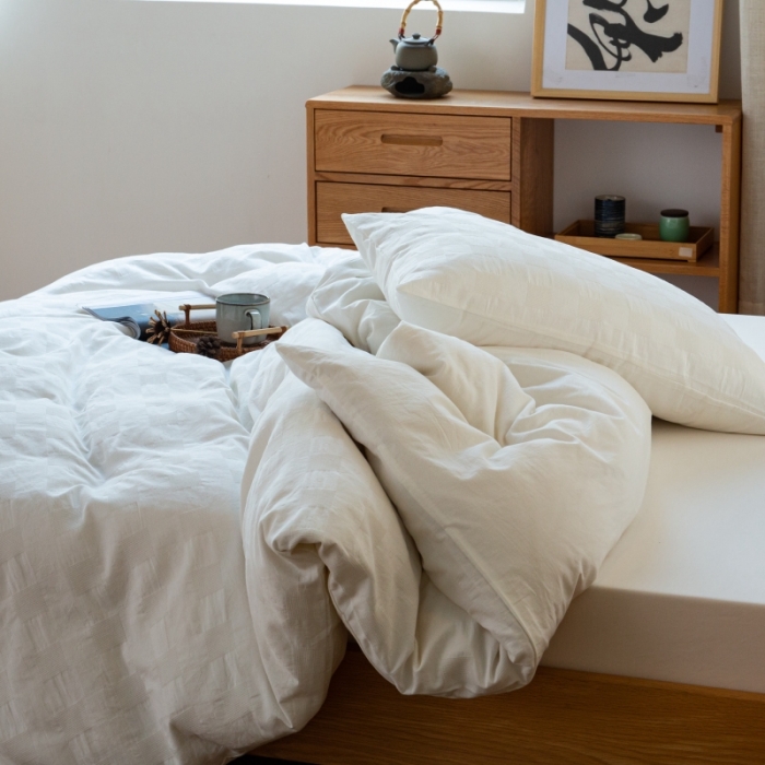 91家纺网 家纺一手货源 找家纺 （总）安莱生活 2022新款棋盘格不染原棉四件套-相机拍摄