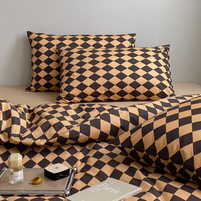 91家纺网 家纺一手货源 找家纺 艾沁 2022新款全棉简约风四件套 菱格-咖