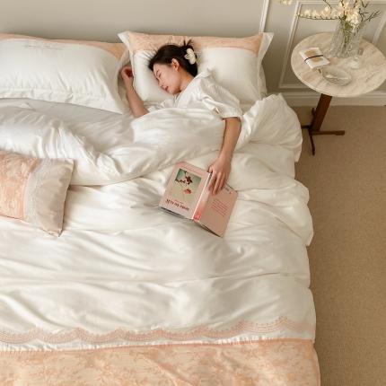 91家纺网 家纺一手货源 找家纺 初拾 2022新款100支澳棉+进口蕾丝爱莎系列四件套-棚拍模特图 爱莎-月光白