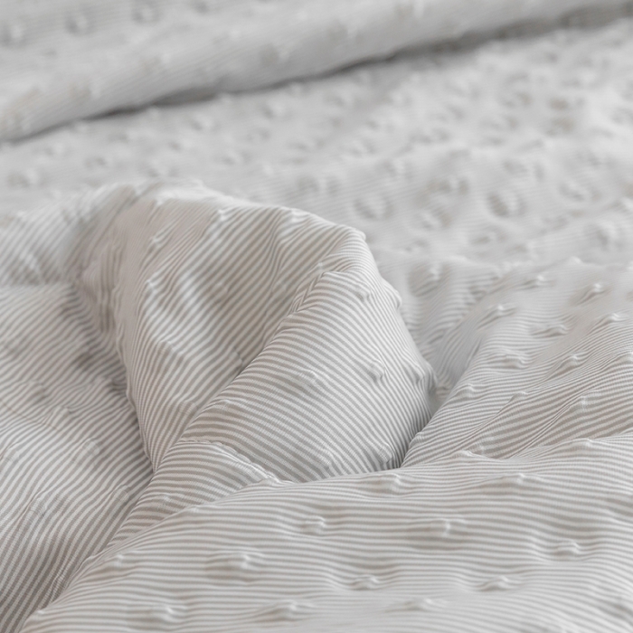 91家纺网 家纺一手货源 找家纺 北纬27度 2022新按摩冰豆豆凉席夏被三件套实拍图 灰色