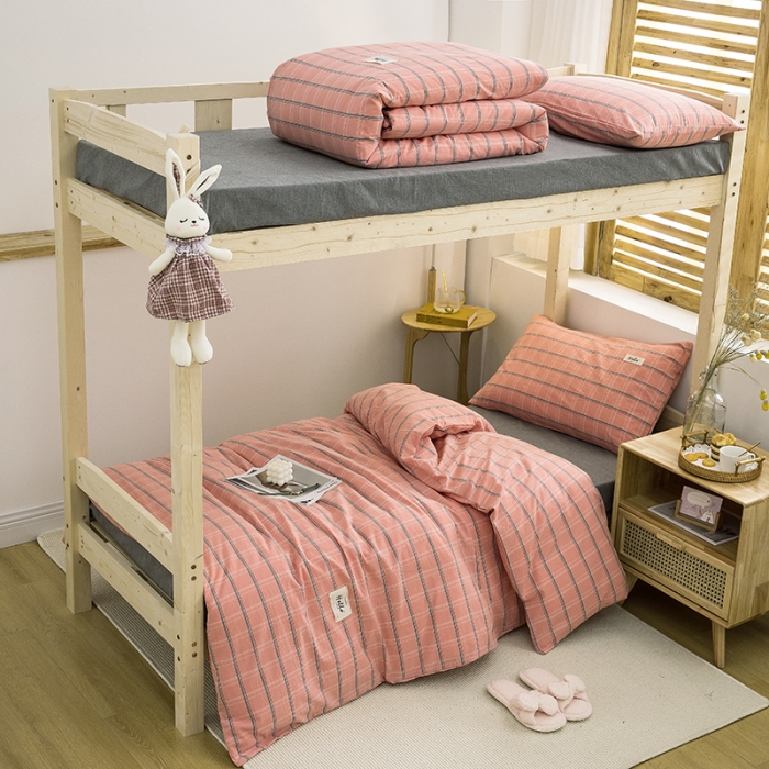 91家纺网 家纺一手货源 找家纺 柠萌 新款A类全棉色织水洗棉学生上下铺全棉三件套 粉灰格