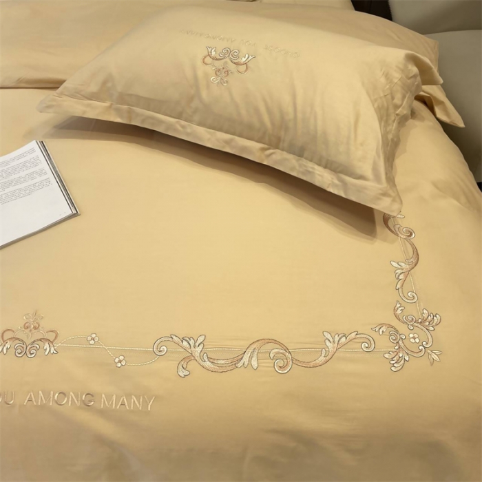 91家纺网 家纺一手货源 找家纺 慕尚 2025新款纯棉50支铂金棉刺绣四件套 铂金黄