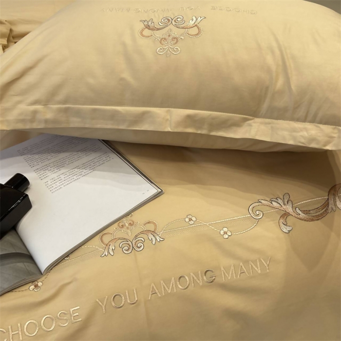 91家纺网 家纺一手货源 找家纺 慕尚 2025新款纯棉50支铂金棉刺绣四件套 铂金黄