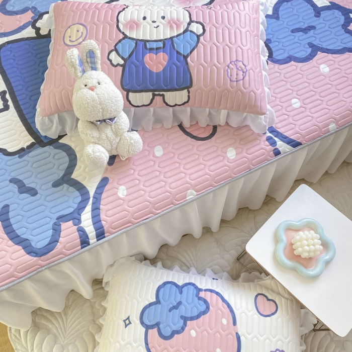 91家纺网 家纺一手货源 找家纺 顾里 2022新款ins韩系仙女温柔床裙系列席 草莓小兔