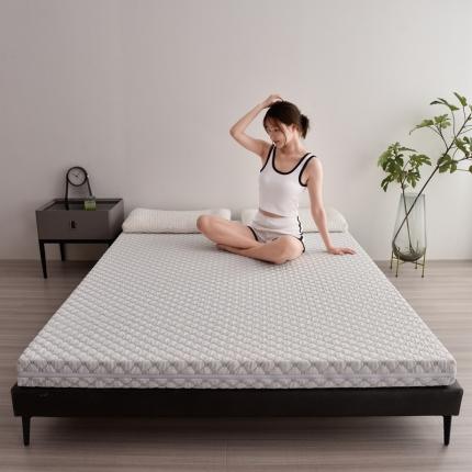 91家纺网 家纺一手货源 找家纺 时奥 2022新款竹炭复合按摩床垫