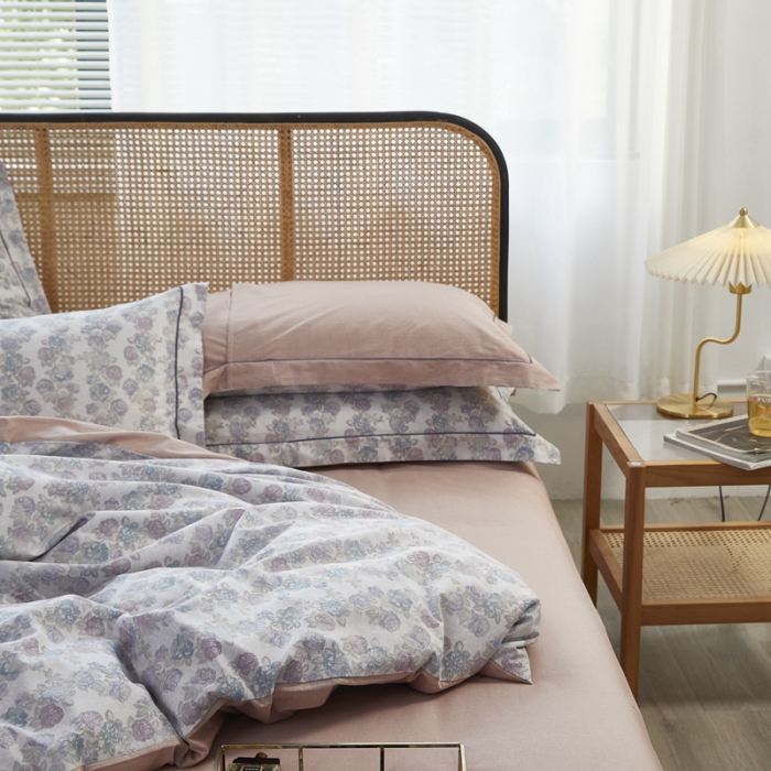 91家纺网 家纺一手货源 找家纺 由丽 2025新款全棉铂金棉精梳臻棉印花四件套被套放缩水飘纱