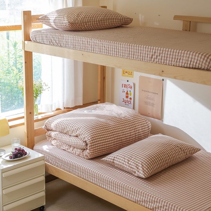 91家纺网 家纺一手货源 找家纺 寐眠 2022新款色织水洗棉学生三件套套件 粉小格