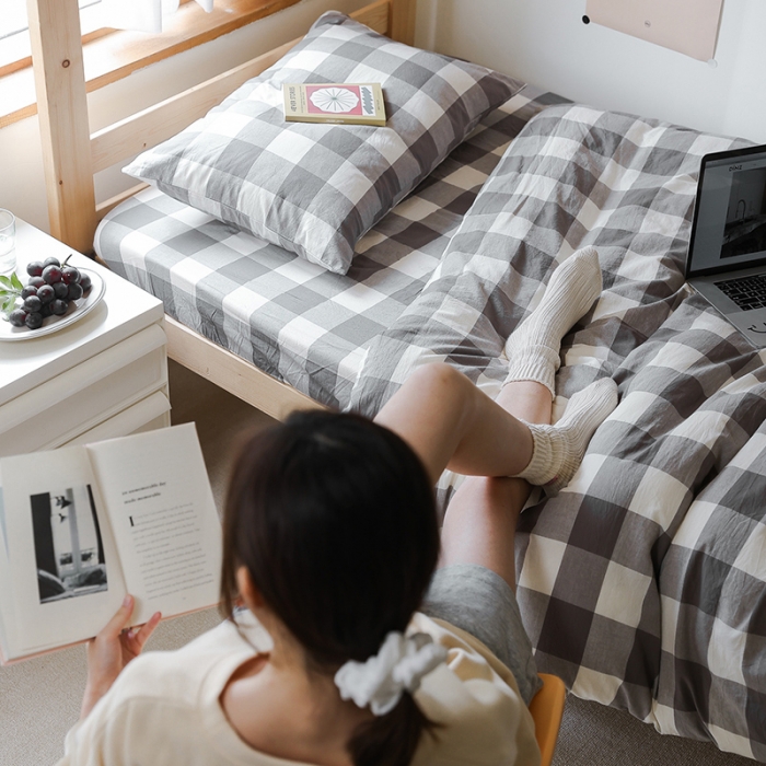 91家纺网 家纺一手货源 找家纺 寐眠 2022新款色织水洗棉学生三件套套件 灰中格