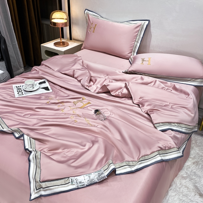 91家纺网 家纺一手货源 找家纺 丽卡家纺2023新款水洗天丝刺绣夏被四件套 华尔兹-豆沙粉