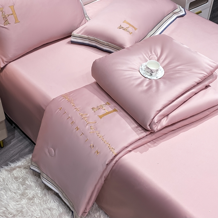 91家纺网 家纺一手货源 找家纺 丽卡家纺2023新款水洗天丝刺绣夏被四件套 华尔兹-豆沙粉