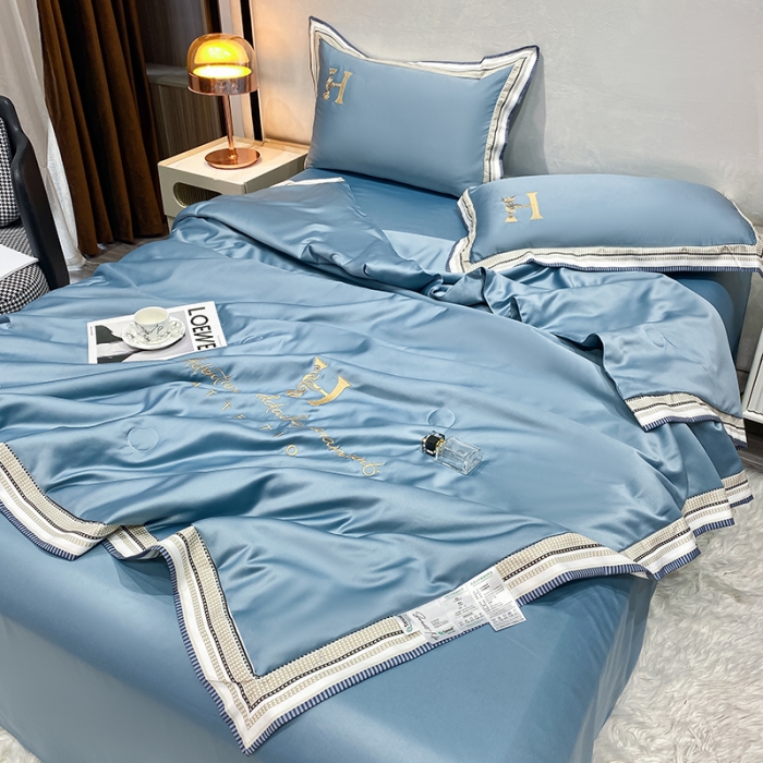91家纺网 家纺一手货源 找家纺 丽卡家纺 2023新款水洗天丝刺绣夏被四件套 华尔兹-景蓝