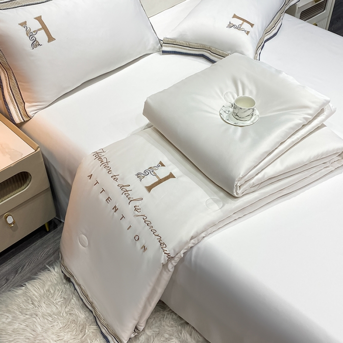 91家纺网 家纺一手货源 找家纺 丽卡家纺2023新款水洗天丝刺绣夏被四件套 华尔兹-奶白色