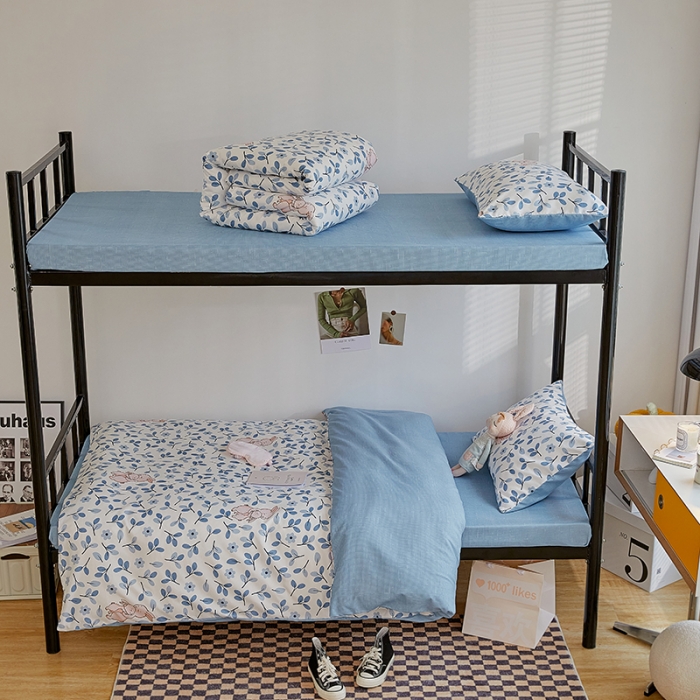 91家纺网 家纺一手货源 找家纺 世爵 2022新款亲肤棉学生宿舍上下铺三件套开学季 欢乐时光