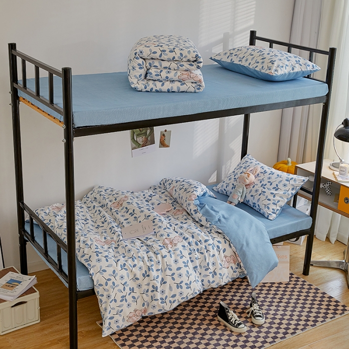 91家纺网 家纺一手货源 找家纺 世爵 2022新款亲肤棉学生宿舍上下铺三件套开学季 欢乐时光