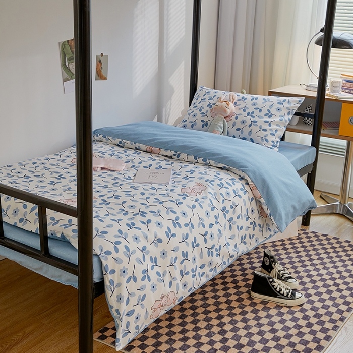 91家纺网 家纺一手货源 找家纺 世爵 2022新款亲肤棉学生宿舍上下铺三件套开学季 欢乐时光
