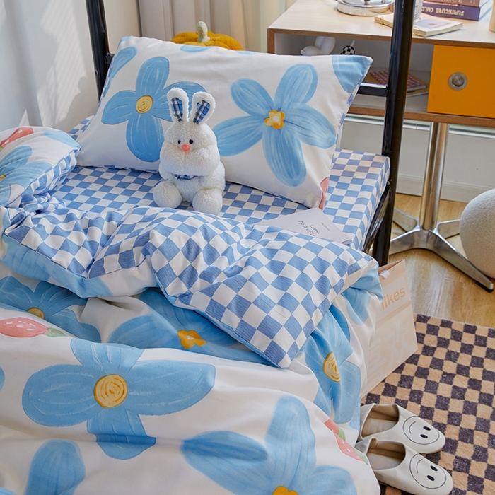 91家纺网 家纺一手货源 找家纺 世爵 2022新款亲肤棉学生宿舍上下铺三件套开学季 陌颜兰